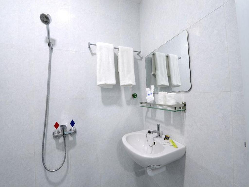 Okkala Hotel Rangoon Eksteriør billede