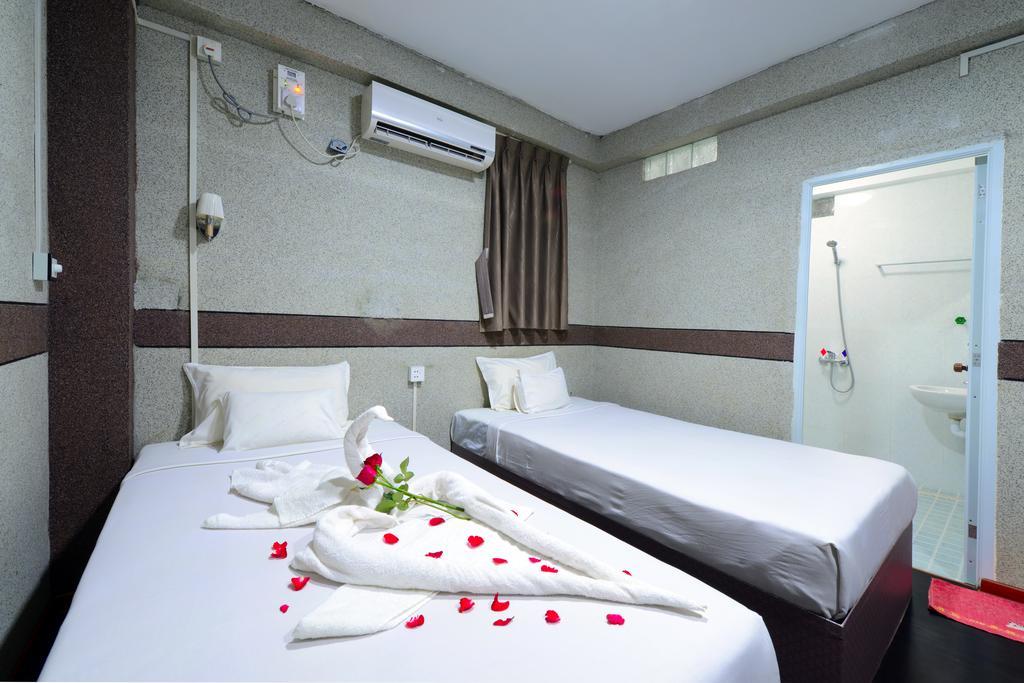 Okkala Hotel Rangoon Eksteriør billede