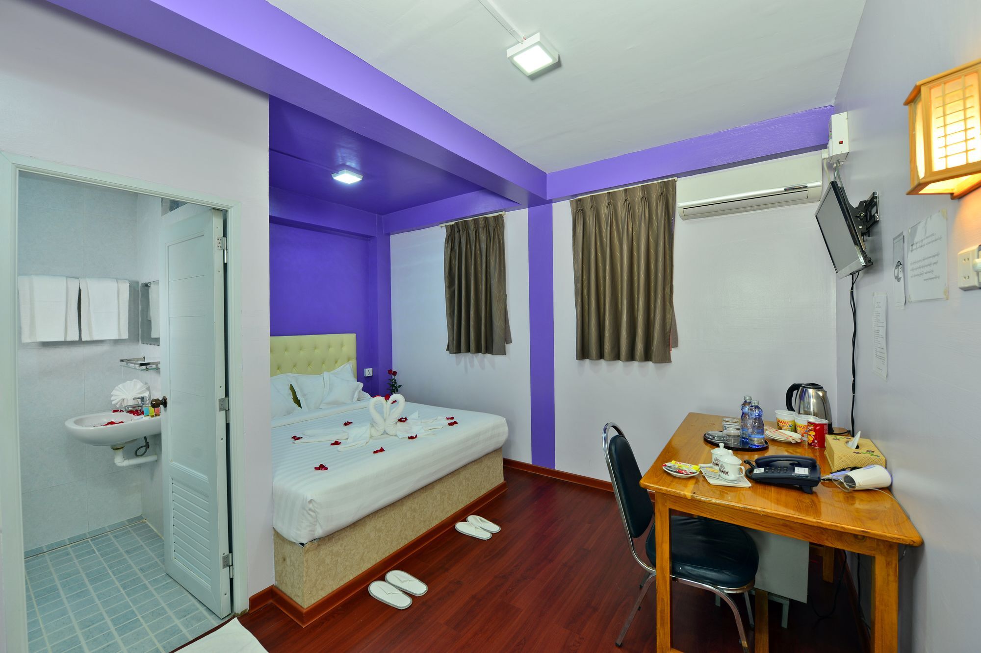 Okkala Hotel Rangoon Eksteriør billede